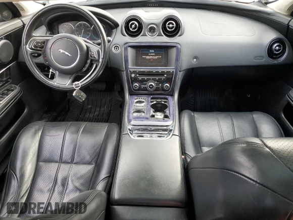 2013 Jaguar XJ с VIN SAJWA1C77D8V50441, выставлен на аукционе Copart как лот 85317664 с пробегом 132 183 миль миль и Чистый • Clean title. История ставок и продаж доступна на DreamBid. Изображение 8.