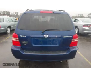 2002 Toyota Highlander with VIN JTEGF21A520058345, listed as a IAAI auction lot 41567610 with 117,736 mi miles. Bid and sale history available at carsss.com. Image 16.