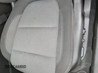 2022 Chevrolet Traverse LT Cloth z VIN 1GNEVGKW2NJ154512, wystawiony jako IAAI lot #42569716 z przebiegiem 84 735 mil mil oraz . Historia ofert i sprzedaży dostępna na DreamBid. Obrazek 11.