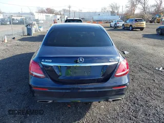 2019 Mercedes-Benz E 300 with VIN WDDZF4KB6KA570745, listed as a IAAI auction lot 40965933 with 66,680 mi miles and . Bid and sale history available at DreamBid. Image 16.