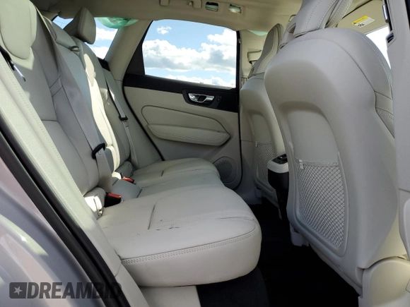 2022 Volvo XC60 Inscription с VIN YV4062RL2N1075045, выставлен на аукционе Copart как лот 76339874 с пробегом 11 055 миль миль и На запчасти • Non repairable. История ставок и продаж доступна на DreamBid. Изображение 11.