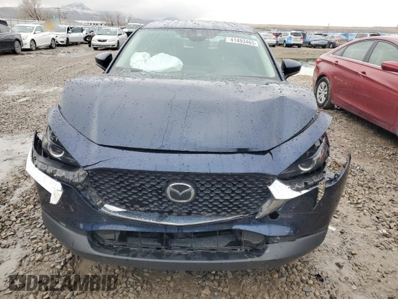 2022 Mazda CX-30 S with VIN 3MVDMBAL7NM418164, listed as a Copart auction lot 41493465 with 28,646 mi miles and Salvage title. Bid and sale history available at DreamBid. Image 5.