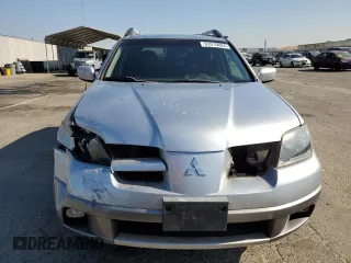 2004 Mitsubishi Outlander XLS with VIN JA4LX41F14U028546, listed as a Copart auction lot 63319084 with 169,105 mi miles and Salvage Title. Bid and sale history available at carsss.com. Image 5.