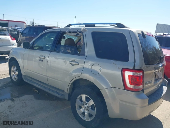 2009 Ford Escape Limited with VIN 1FMCU04709KA21968, listed as a IAAI auction lot 41769348 with 200,805 mi miles. Bid and sale history available at carsss.com. Image 3.