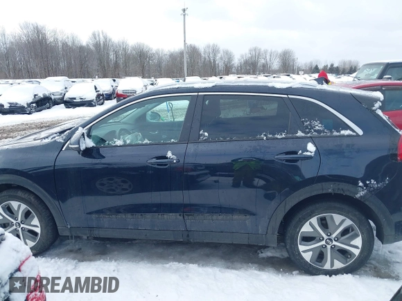 2019 Kia Niro EV EX Premium with VIN KNDCE3LG2K5019941, listed as a IAAI auction lot 41502482 with 70,088 mi miles. Bid and sale history available at carsss.com. Image 15.
