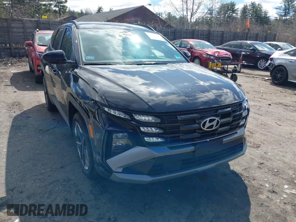 2025 Hyundai Tucson SEL with VIN 3KMJBCDE1SE002692, listed as a IAAI auction lot 41882287 with 5,774 mi miles and . Bid and sale history available at carsss.com. Image 12.