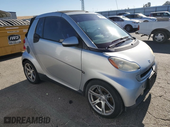 2009 Smart fortwo Passion with VIN WMEEK31X49K302911, listed as a Copart auction lot 63496915 with 44,047 mi miles and Salvage title. Bid and sale history available at DreamBid. Image 4.