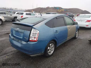 2007 Toyota Prius with VIN JTDKB20U177683829, listed as a IAAI auction lot 41864187 with 280,626 mi miles. Bid and sale history available at carsss.com. Image 4.