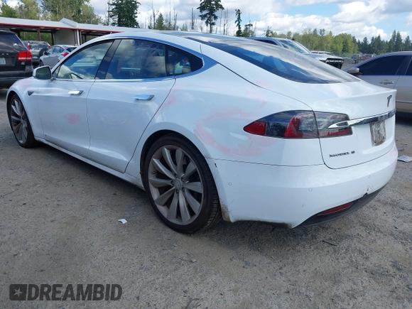 2016 Tesla Model S 90D with VIN 5YJSA1E22GF155747, listed as a IAAI auction lot 42630085 with 97,896 mi miles and . Bid and sale history available at DreamBid. Image 3.