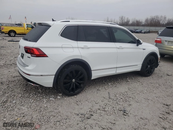2020 Volkswagen Tiguan SEL Premium R-Line with VIN 3VV4B7AX9LM135786, listed as a Copart auction lot 83735844 with 58,543 mi miles and Clean Title. Bid and sale history available at carsss.com. Image 3.