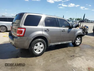2012 Ford Escape XLS z VIN 1FMCU9C75CKB46512, wystawiony jako Copart lot #50629455 z przebiegiem Nie podano mil oraz Nie do naprawy • Non repairable. Historia ofert i sprzedaży dostępna na DreamBid. Obrazek 3.