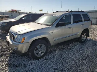 2007 Jeep Grand Cherokee Limited with VIN 1J8HR58247C572413, listed as a Copart auction lot 74297694 with 176,779 mi miles and Salvage Title. Bid and sale history available at carsss.com. Image 1.