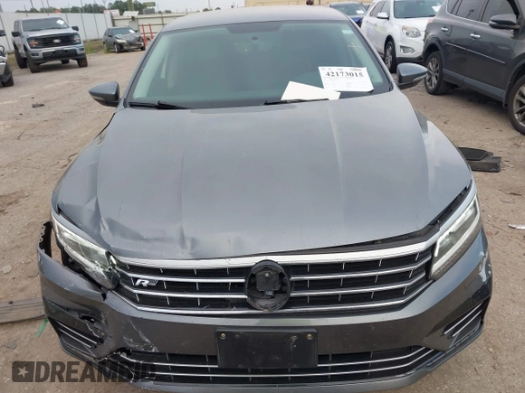 2018 Volkswagen Passat S with VIN 1VWAA7A30JC015050, listed as a IAAI auction lot 42173015 with 110,467 mi miles and . Bid and sale history available at DreamBid. Image 12.