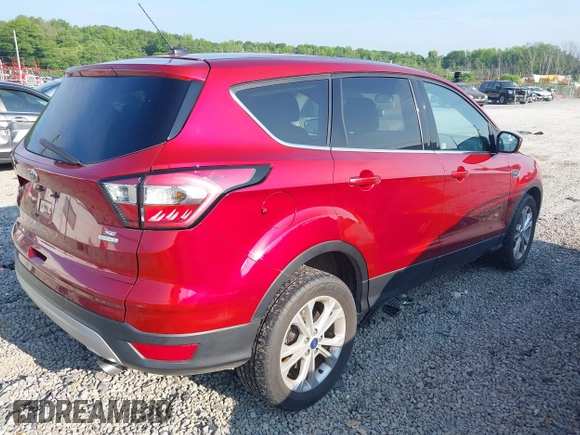 2017 Ford Escape SE z VIN 1FMCU0GD9HUF01849, wystawiony jako IAAI lot #42410230 z przebiegiem 177 423 mil mil oraz . Historia ofert i sprzedaży dostępna na DreamBid. Obrazek 4.