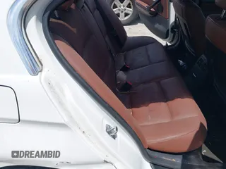 2007 BMW 3 Series 335i с VIN WBAVB73597VH21480, выставлен на аукционе IAAI как лот 42629278 с пробегом 140 725 миль миль и . История ставок и продаж доступна на DreamBid. Изображение 8.