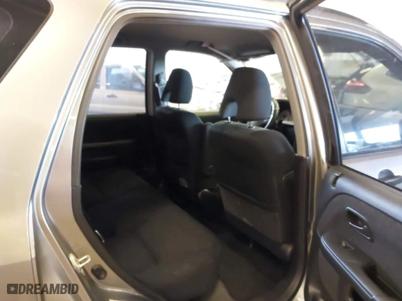 2005 Honda CR-V LX with VIN JHLRD78515C049544, listed as a IAAI auction lot 41807814 with 135,484 mi miles. Bid and sale history available at carsss.com. Image 8.