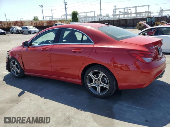2019 Mercedes-Benz CLA 250 z VIN WDDSJ4EB7KN725677, wystawiony jako Copart lot #52457985 z przebiegiem 62 553 mil mil oraz Szkoda całkowita • Salvage title. Historia ofert i sprzedaży dostępna na DreamBid. Obrazek 2.