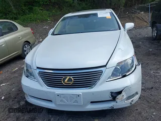 2007 Lexus LS 460 z VIN JTHBL46F675004925, wystawiony jako IAAI lot #42150011 z przebiegiem 127 444 mil mil oraz . Historia ofert i sprzedaży dostępna na DreamBid. Obrazek 12.