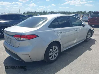 2020 Toyota Corolla LE with VIN 5YFEPRAEXLP125579, listed as a IAAI auction lot 41840413 with 65,672 mi miles. Bid and sale history available at carsss.com. Image 4.