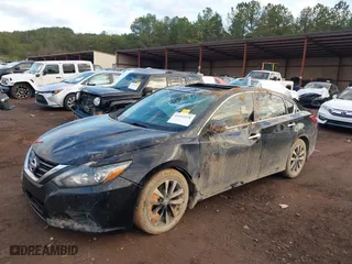 2018 Nissan Altima 2.5 SV with VIN 1N4AL3AP0JC213450, listed as a IAAI auction lot 41111131 with 94,132 mi miles. Bid and sale history available at carsss.com. Image 17.