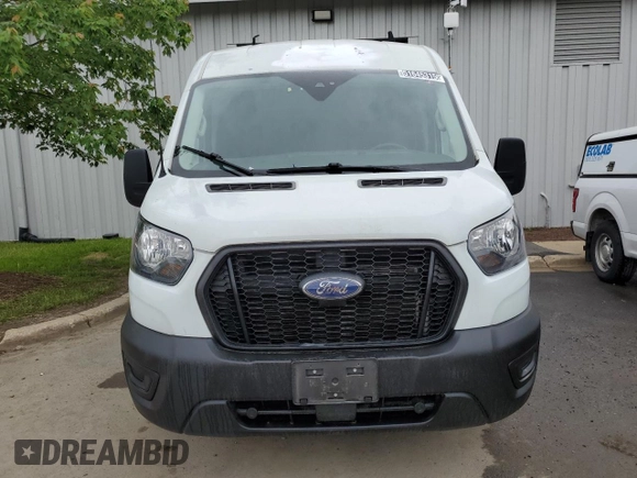 2023 Ford Transit Cargo с VIN 1FTBR1C87PKA31959, выставлен на аукционе Copart как лот 51645315 с пробегом 39 150 миль миль и На запчасти • Non repairable. История ставок и продаж доступна на DreamBid. Изображение 5.