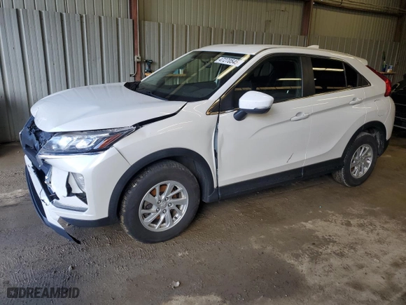 2018 Mitsubishi Eclipse Cross ES with VIN JA4AT3AA2JZ043783, listed as a Copart auction lot 47270545 with 102,806 mi miles and Salvage Title. Bid and sale history available at carsss.com. Image 1.