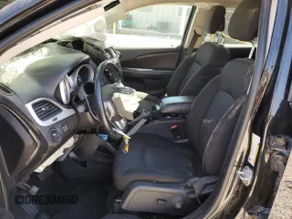 2019 Dodge Journey SE z VIN 3C4PDCBB5KT861344, wystawiony jako Copart lot #59275015 z przebiegiem Nie podano mil oraz Szkoda całkowita • Salvage title. Historia ofert i sprzedaży dostępna na DreamBid. Obrazek 7.