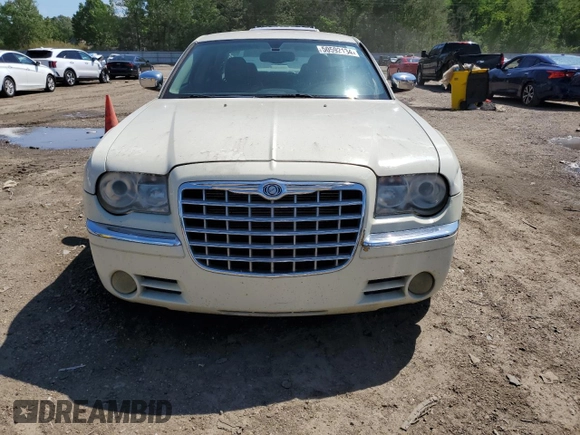 2005 Chrysler 300 with VIN 2C3JA63H95H142411, listed as a Copart auction lot 50592134 with 181,958 mi miles and Clean Title. Bid and sale history available at carsss.com. Image 5.