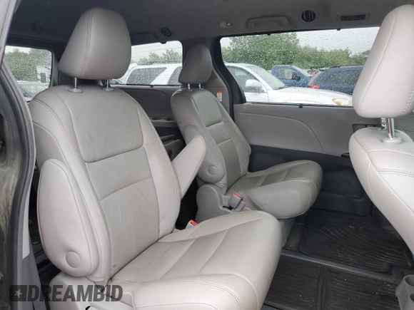 2017 Toyota Sienna XLE with VIN 5TDDZ3DC4HS187233, listed as a Copart auction lot 60227715 with 123,191 mi miles and Salvage title. Bid and sale history available at DreamBid. Image 11.