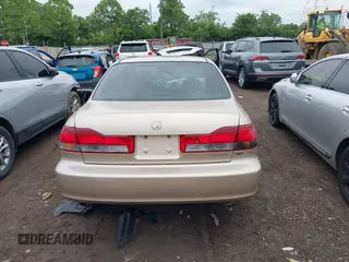 2001 Honda Accord EX с VIN 1HGCG16501A083282, выставлен на аукционе IAAI как лот 42362737 с пробегом Не указан миль и . История ставок и продаж доступна на DreamBid. Изображение 17.