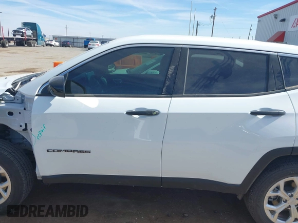2024 Jeep Compass Sport with VIN 3C4NJDAN8RT170417, listed as a IAAI auction lot 41493187 with 4,393 mi miles. Bid and sale history available at carsss.com. Image 15.