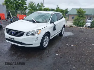 2015 Volvo XC60 T5 Drive-E Premier with VIN YV440MDK4F2742688, listed as a IAAI auction lot 42305798 with 68,206 mi miles and . Bid and sale history available at DreamBid. Image 18.