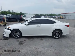 2018 Lexus ES 300h z VIN JTHBW1GG1J2188211, wystawiony jako IAAI lot #42401626 z przebiegiem 37 083 mil mil oraz . Historia ofert i sprzedaży dostępna na DreamBid. Obrazek 15.