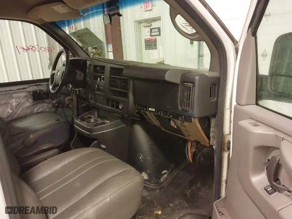 2012 Chevrolet Express Cargo Van with VIN 1GCSGAFX6C1167511, listed as a IAAI auction lot 42038681 with 281,334 mi miles. Bid and sale history available at carsss.com. Image 5.