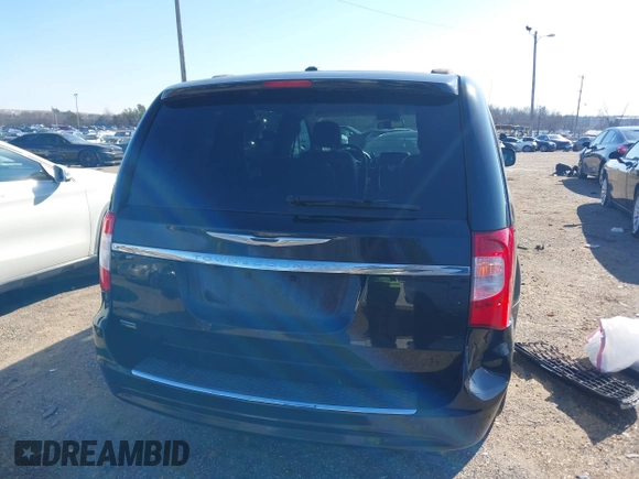 2015 Chrysler Town & Country Touring with VIN 2C4RC1BG9FR626501, listed as a IAAI auction lot 41279210 with 211,206 mi miles and . Bid and sale history available at DreamBid. Image 16.