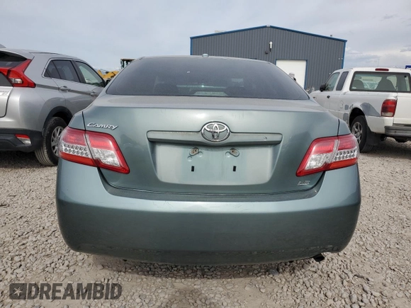 2010 Toyota Camry z VIN JTNBF3EK2A3001942, wystawiony jako Copart lot #58905915 z przebiegiem 234 306 mil mil oraz Czysty tytuł • Clean title. Historia ofert i sprzedaży dostępna na DreamBid. Obrazek 7.