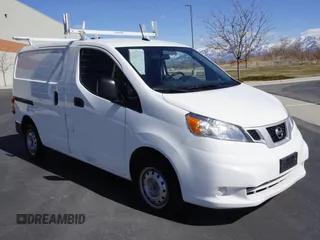 2020 Nissan NV200 SV z VIN 3N6CM0KN6LK698991, wystawiony jako Copart lot #58439785 z przebiegiem 102 214 mil mil oraz Szkoda całkowita • Salvage title. Historia ofert i sprzedaży dostępna na DreamBid. Obrazek 1.