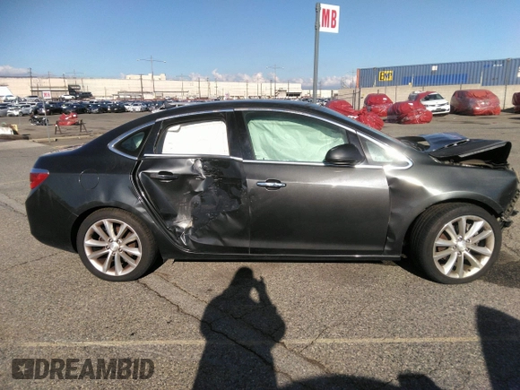 2014 Buick Verano Convenience Group with VIN 1G4PR5SK8E4225374, listed as a IAAI auction lot 36706010 with 1 mi miles. Bid and sale history available at carsss.com. Image 13.