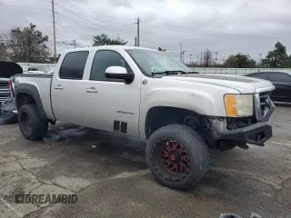 2010 GMC Sierra 1500 SLT z VIN 3GTRKWE31AG137534, wystawiony jako Copart lot #49826025 z przebiegiem 161 308 mil mil oraz Szkoda całkowita • Salvage title. Historia ofert i sprzedaży dostępna na DreamBid. Obrazek 4.