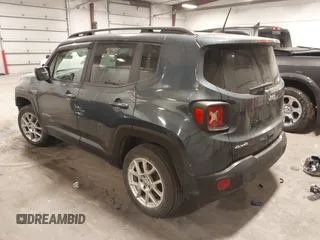 2020 Jeep Renegade Latitude with VIN ZACNJBBB1LPL32957, listed as a IAAI auction lot 41380977 with 199,922 mi miles. Bid and sale history available at carsss.com. Image 3.