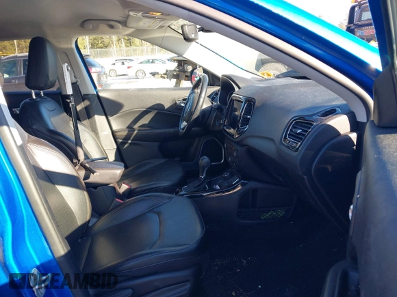 2020 Jeep Compass Limited with VIN 3C4NJDCB1LT147961, listed as a IAAI auction lot 41508964 with 74,613 mi miles. Bid and sale history available at carsss.com. Image 5.