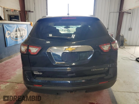 2015 Chevrolet Traverse LS z VIN 1GNKVFED7FJ372244, wystawiony jako Copart lot #56915315 z przebiegiem 78 677 mil mil oraz Szkoda całkowita • Salvage title. Historia ofert i sprzedaży dostępna na DreamBid. Obrazek 6.