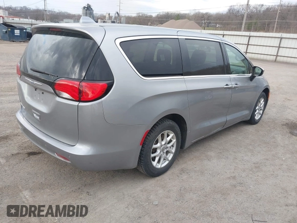 2018 Chrysler Pacifica Touring with VIN 2C4RC1DGXJR177738, listed as a IAAI auction lot 41895939 with 194,788 mi miles and . Bid and sale history available at DreamBid. Image 4.