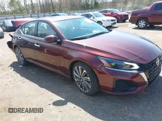 2023 Nissan Altima SL with VIN 1N4BL4EVXPN320800, listed as a IAAI auction lot 41918059 with 38,149 mi miles and . Bid and sale history available at carsss.com. Image 1.