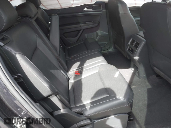 2019 Volkswagen Atlas SE with VIN 1V2UR2CA4KC616890, listed as a IAAI auction lot 42080701 with 48,269 mi miles and . Bid and sale history available at DreamBid. Image 8.