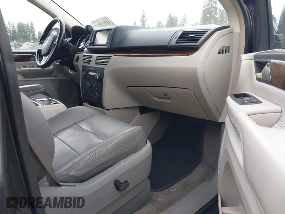 2011 Volkswagen Routan z VIN 2V4RW6DG5BR738696, wystawiony jako IAAI lot #42513978 z przebiegiem 180 933 mil mil oraz . Historia ofert i sprzedaży dostępna na DreamBid. Obrazek 5.