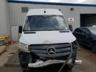 2020 Mercedes-Benz Sprinter with VIN W1W5EBHYXLP206133, listed as a Copart auction lot 46140455 with 125,669 mi miles and Salvage Title. Bid and sale history available at DreamBid. Image 5.
