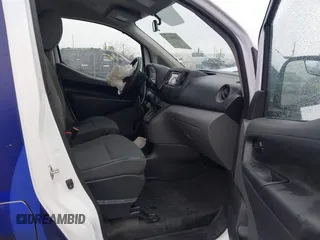 2019 Nissan NV200 SV with VIN 3N6CM0KN6KK694549, listed as a IAAI auction lot 41916224 with 99,321 mi miles and . Bid and sale history available at DreamBid. Image 5.