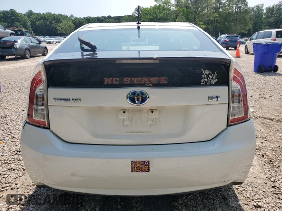 2014 Toyota Prius Four with VIN JTDKN3DU4E0392318, listed as a Copart auction lot 59008495 with 127,709 mi miles and Salvage title. Bid and sale history available at DreamBid. Image 6.