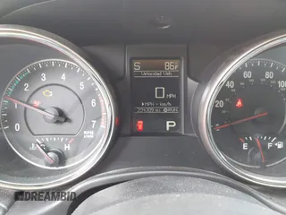 2013 Jeep Grand Cherokee Overland with VIN 1C4RJECT2DC588124, listed as a IAAI auction lot 42142573 with 204,309 mi miles and . Bid and sale history available at DreamBid. Image 7.